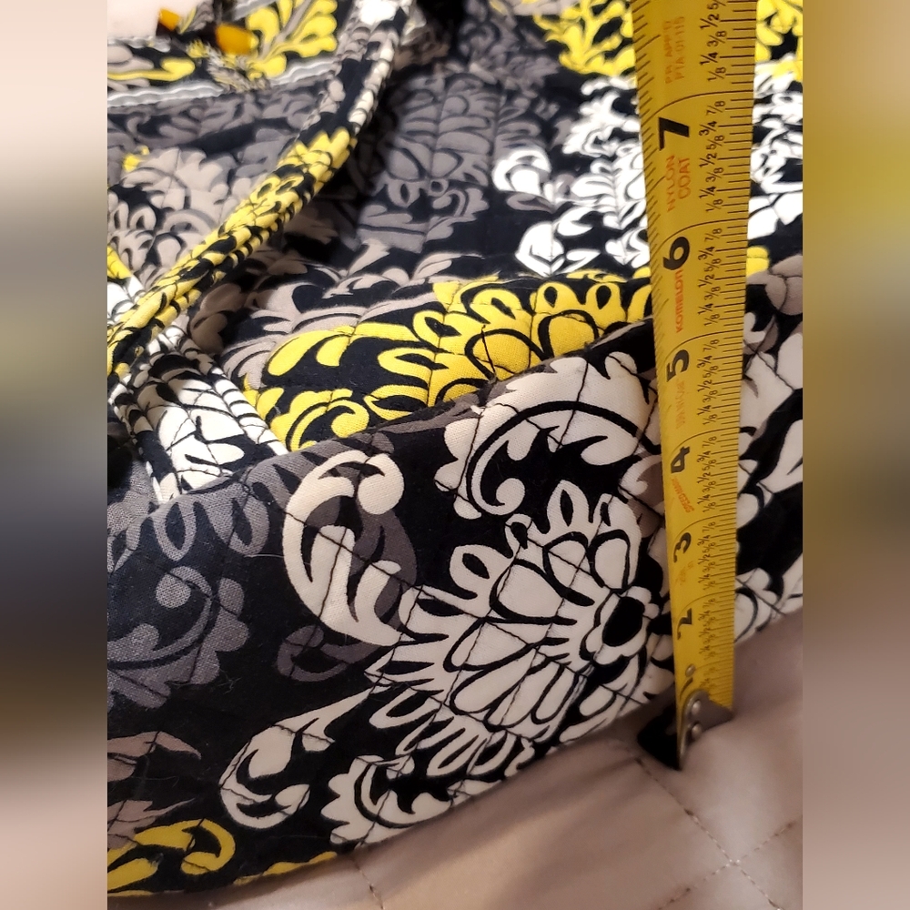 Vera Bradley 17" x 13.5" Tote Bag Barroque retired Print - Picture 13 of 15